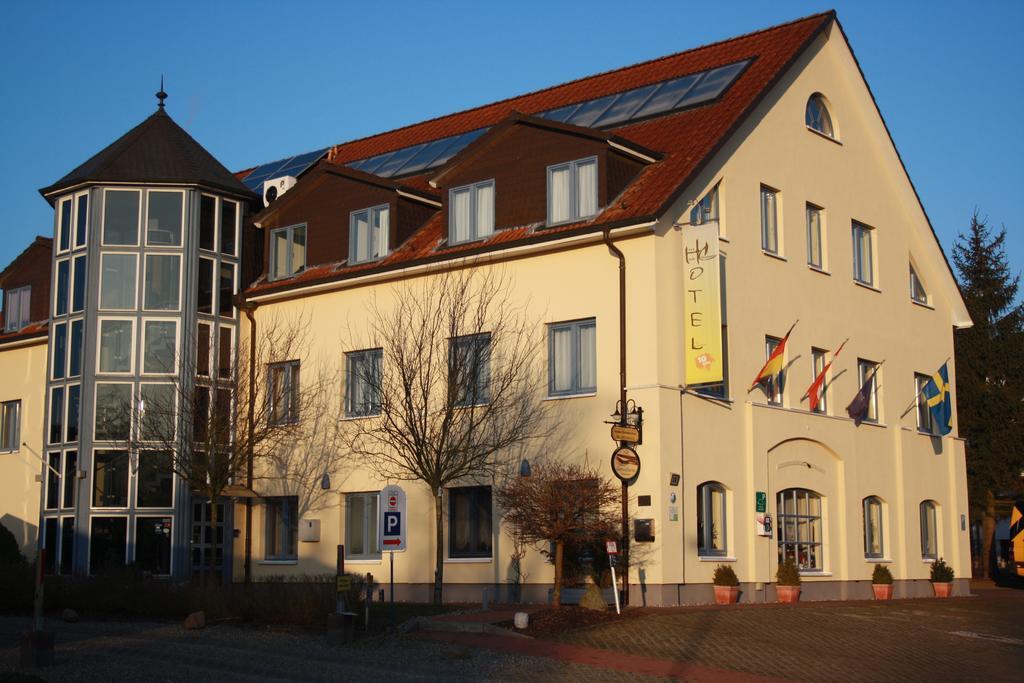 Hotel Christinenhof Garni - Bed & Breakfast Gadebusch Exterior foto